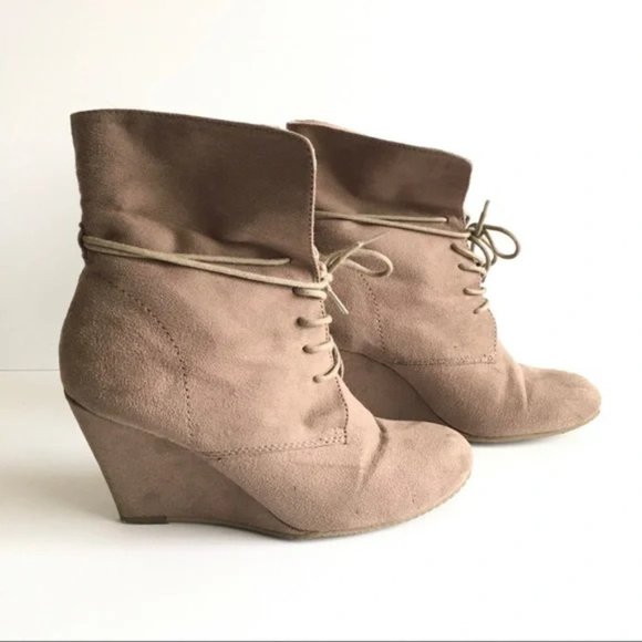 Call It Spring Taupe Booties Women's Wedges US Size 8 - Picture 7 of 7